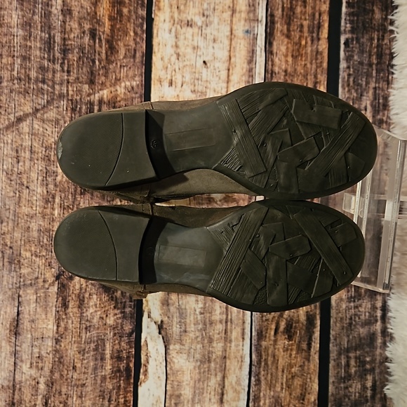 Barneys New York Boots - Picture 6 of 13